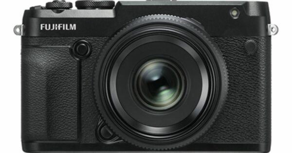 Retrouvez le mode d'emploi du Fujifilm GFX-50R. Découvrez les fonctionnalités, réglages, et conseils pour maîtriser cet appareil photo professionnel.